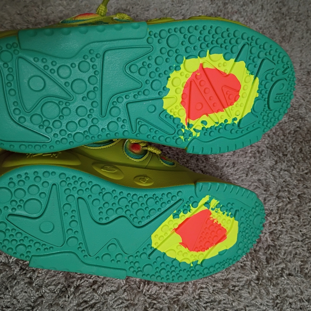 Puma Kids Sneakers in Vibrant Yellow and Blue La France Heat Map Open To Offers - Picture 7 of 7